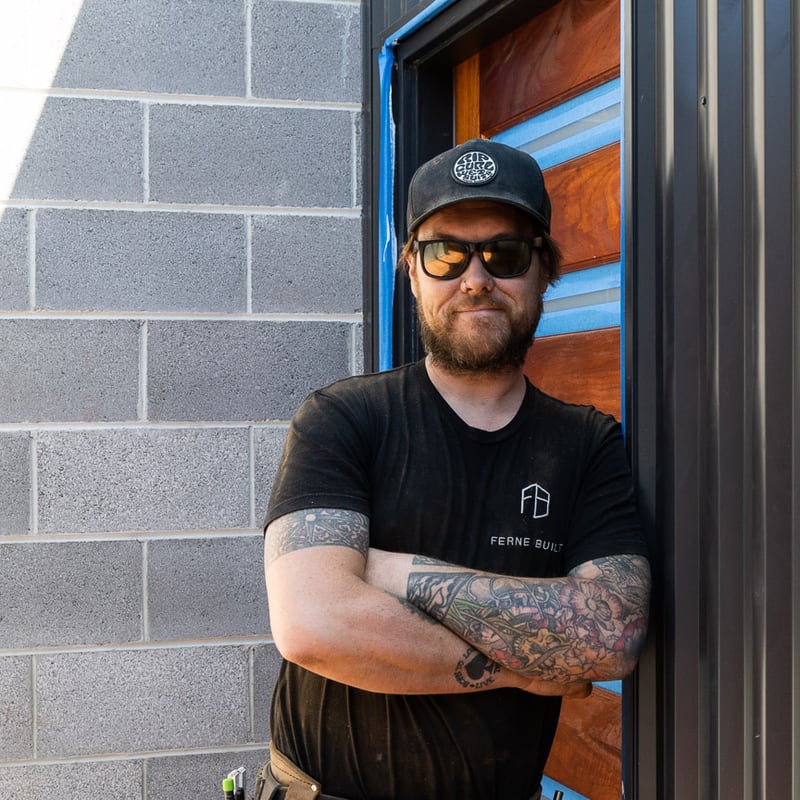 Dave, Ferne Built